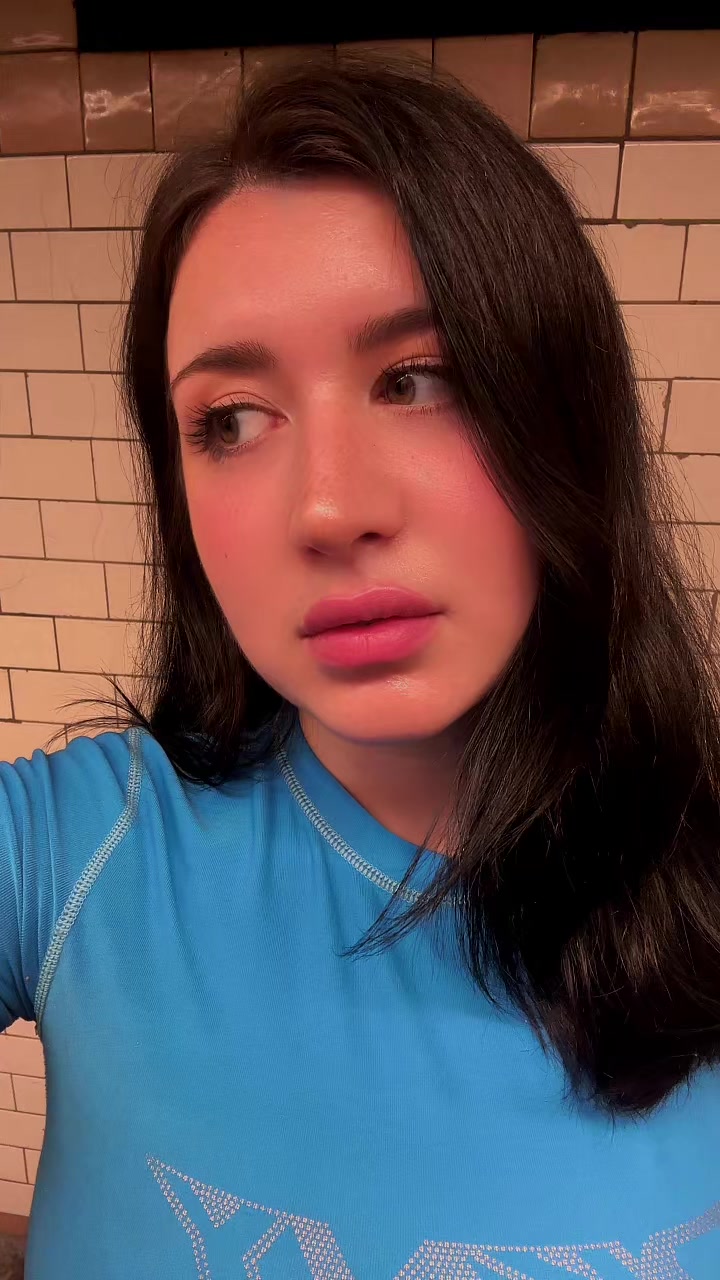 @1morekiss