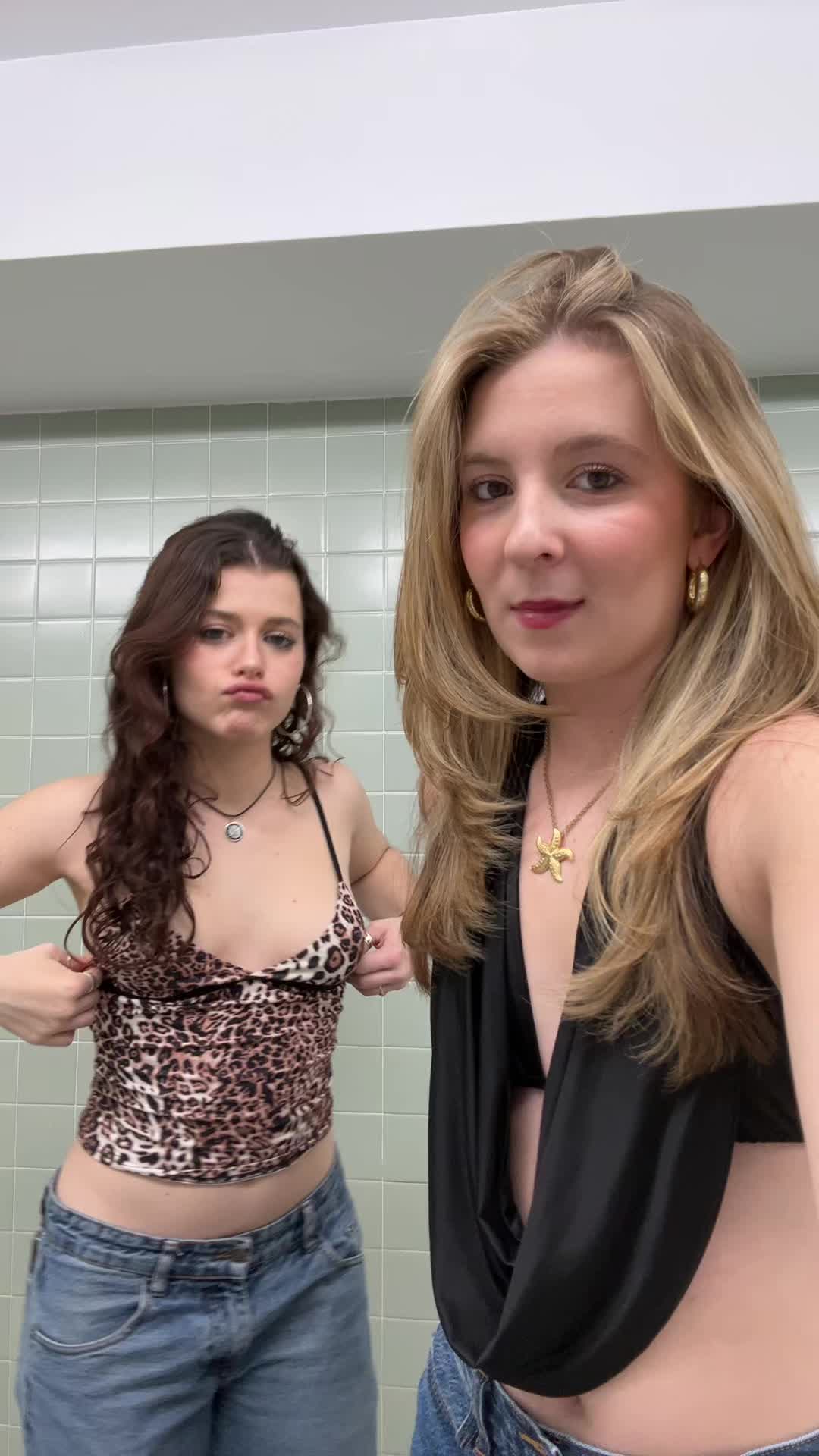 @AV