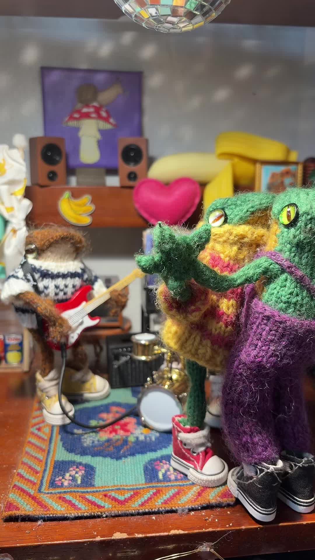 @EssiesArt