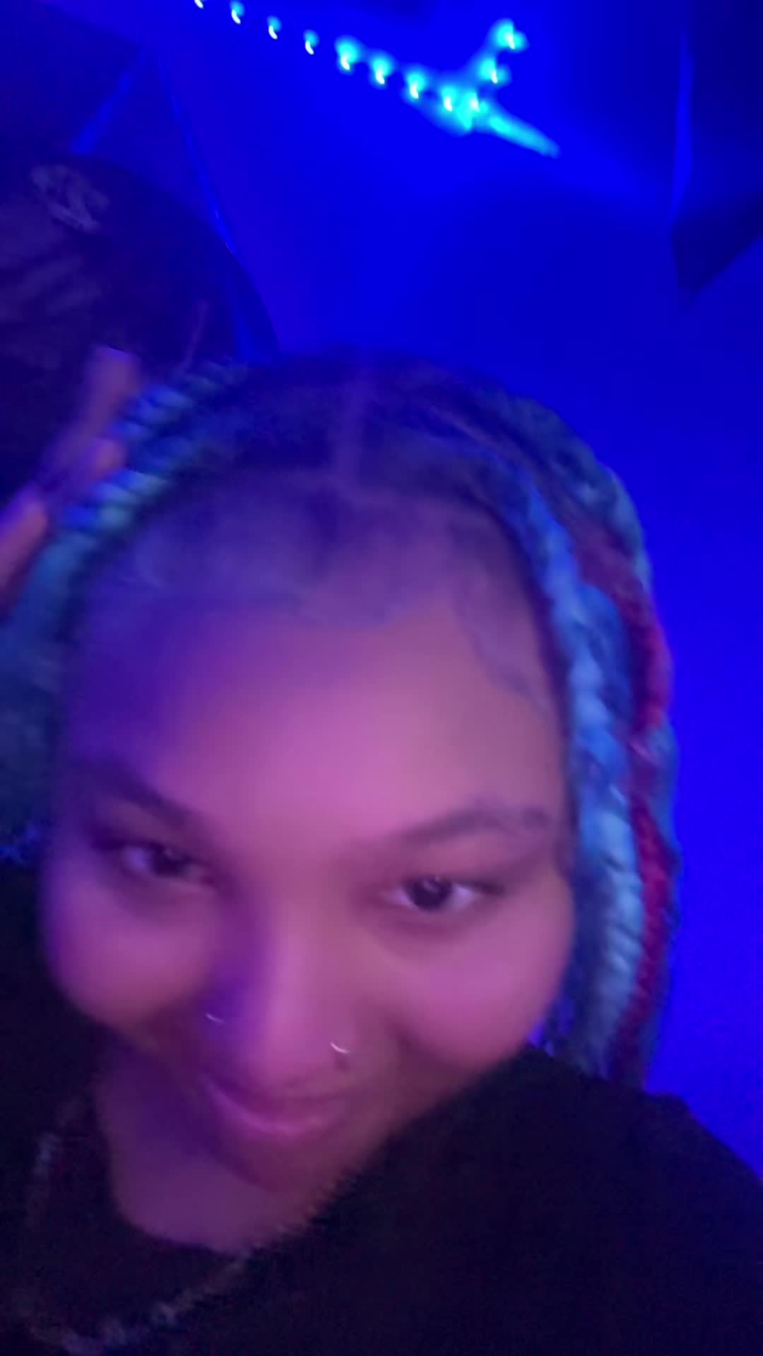@girl with the teal hair🩵