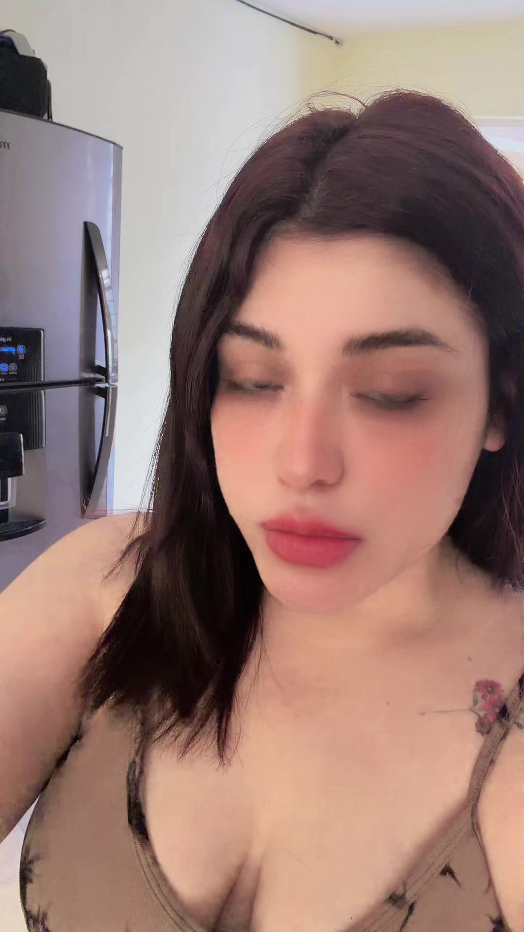 @Adriana🖤