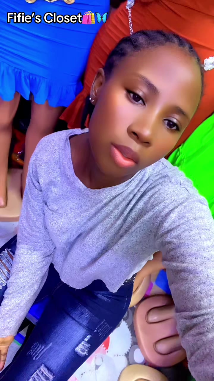 @FifiLoveUG🦋🖤🕊