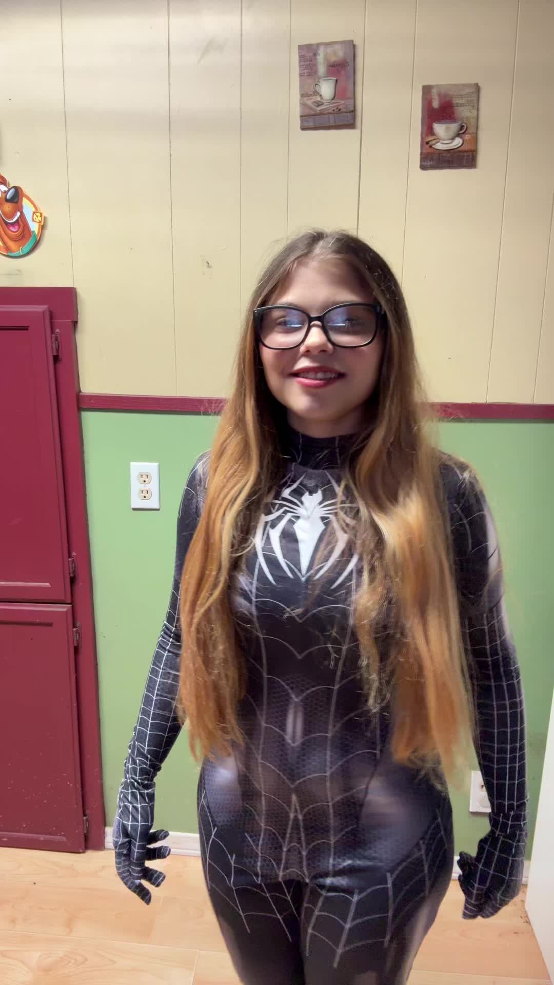 @RheynnaGrace