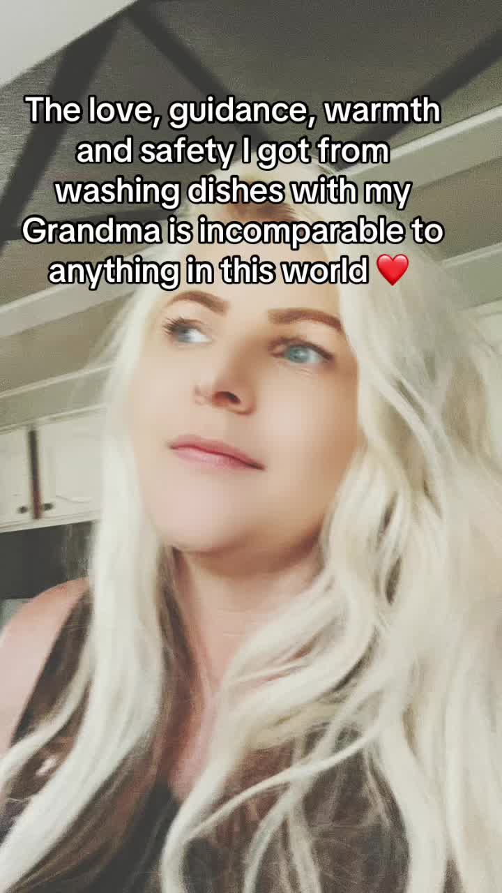 @JennJustCluckinAround