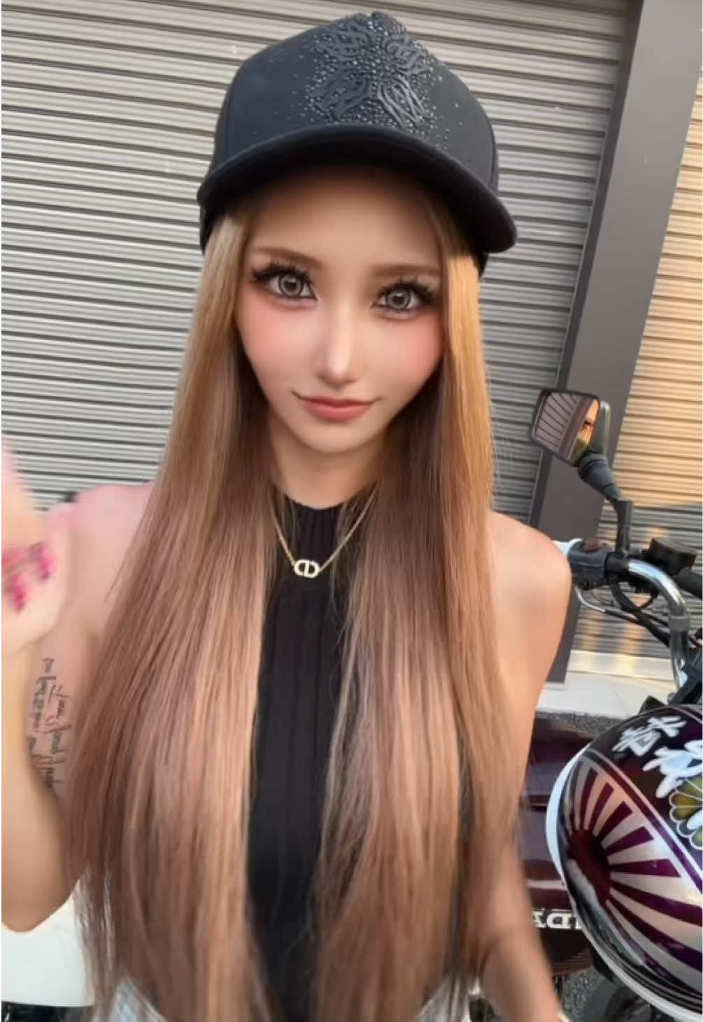 @ねおん