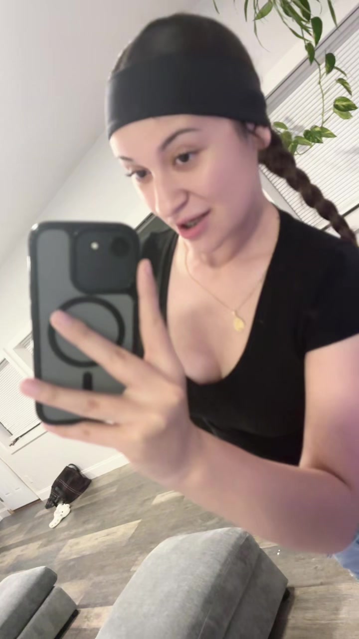 @jasminvvazquez