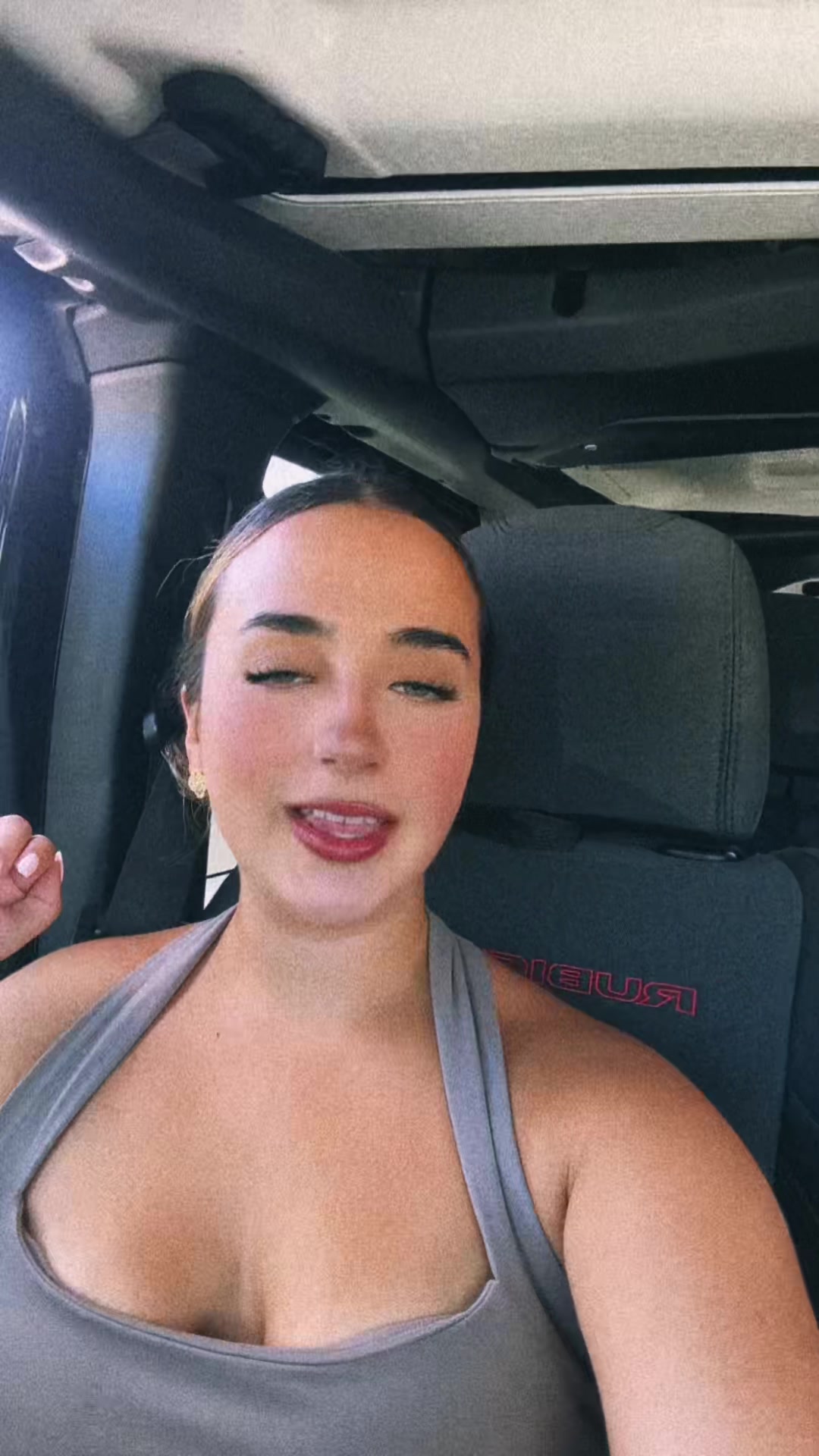 @Kaitlyn✨