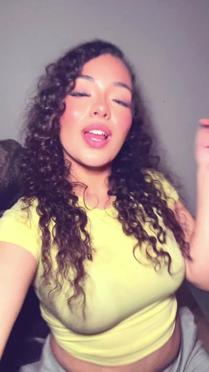 @itsallyrosee