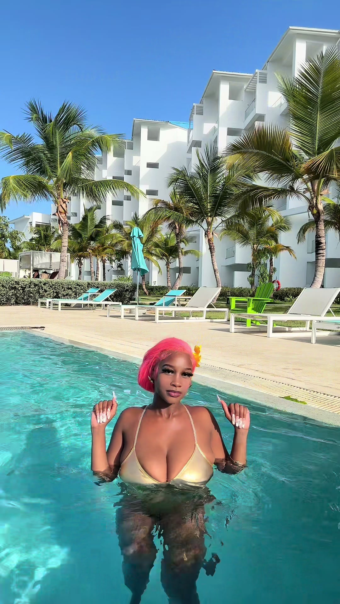@Juliee