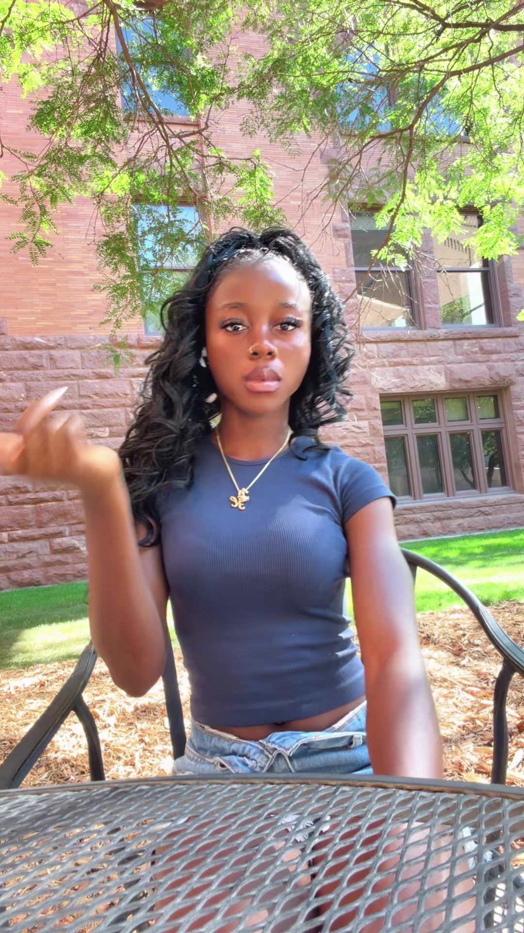 @Dark_girl_hawa
