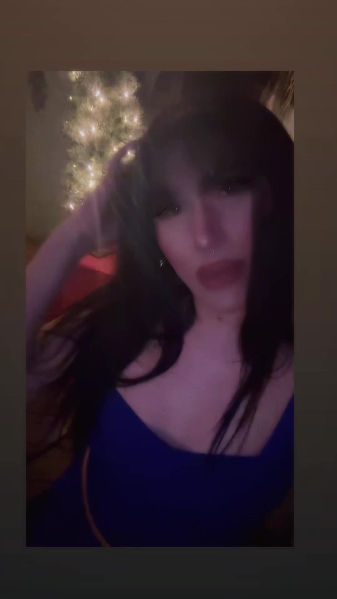 @Bella