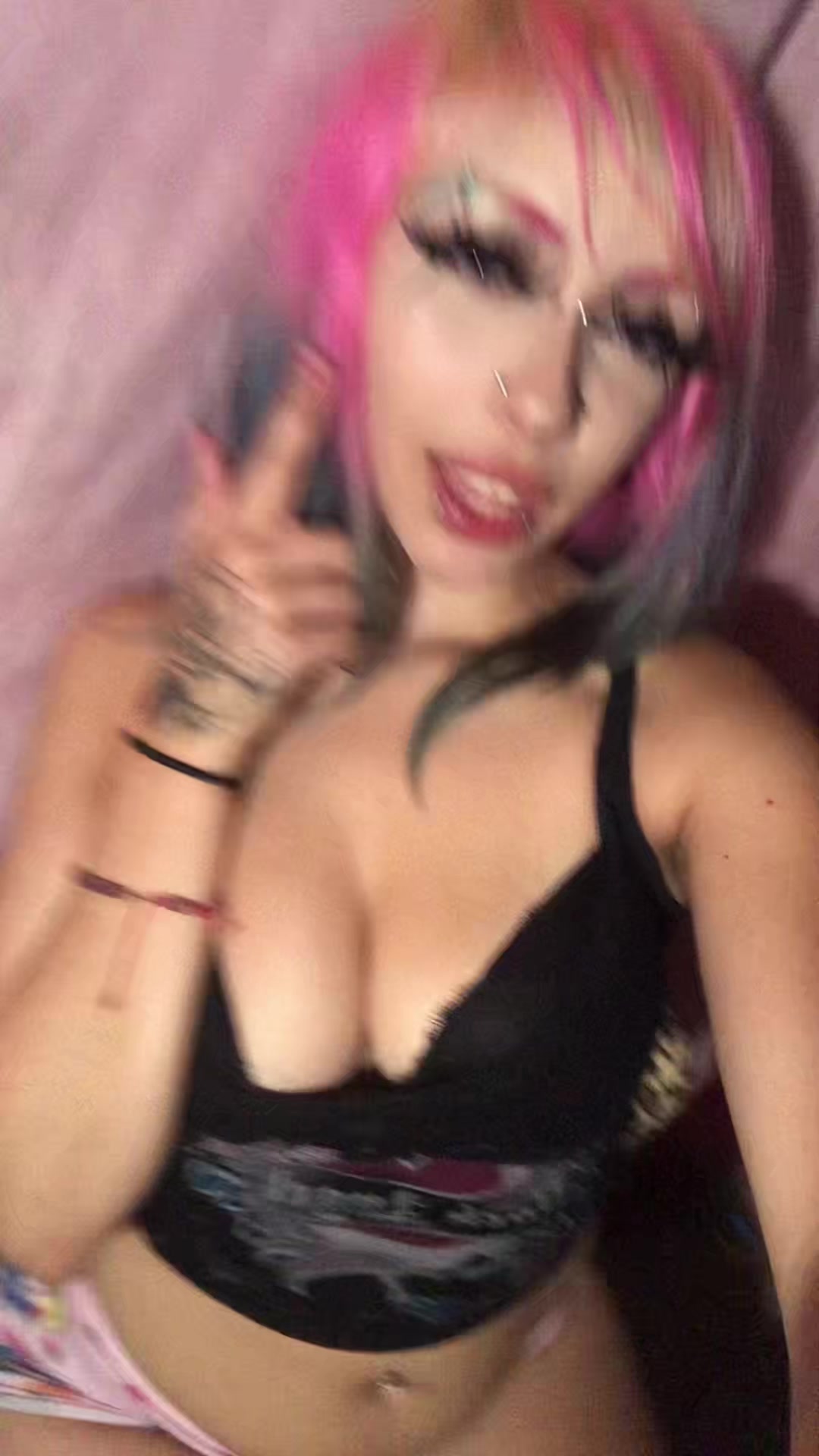 @Jessalyn