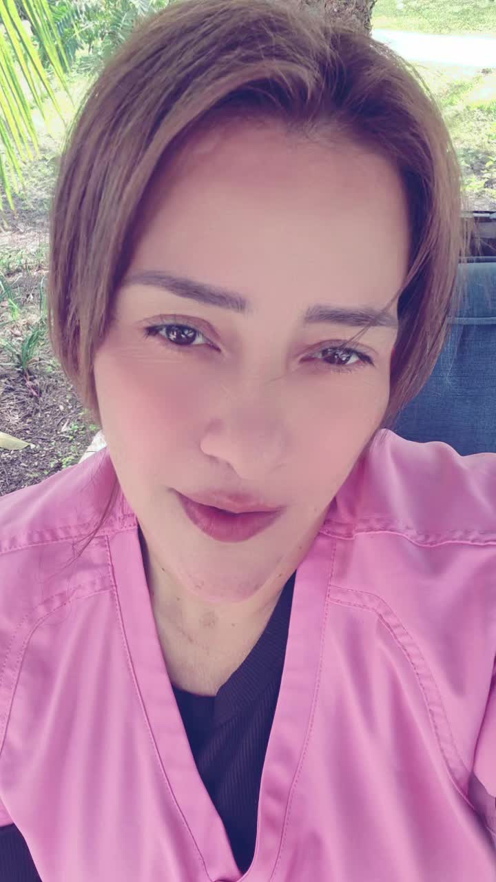 @Mia kener 🦎