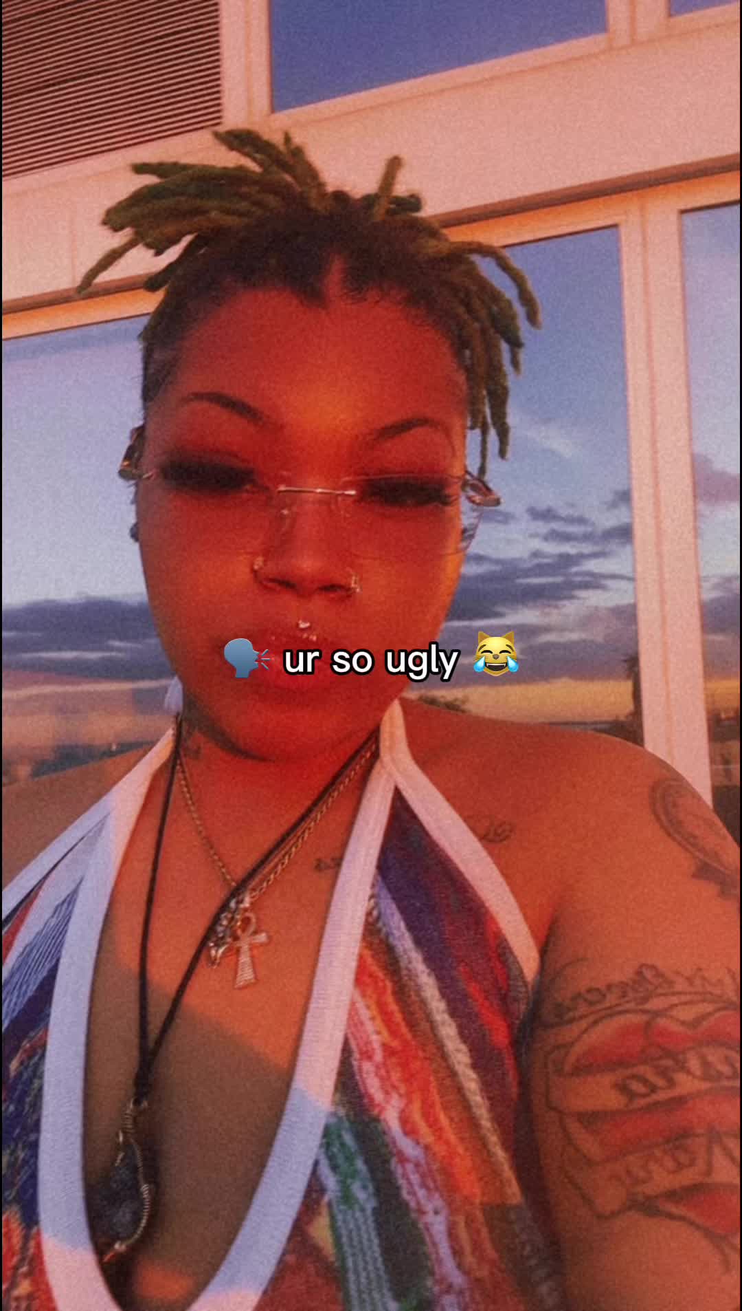 @Tee
