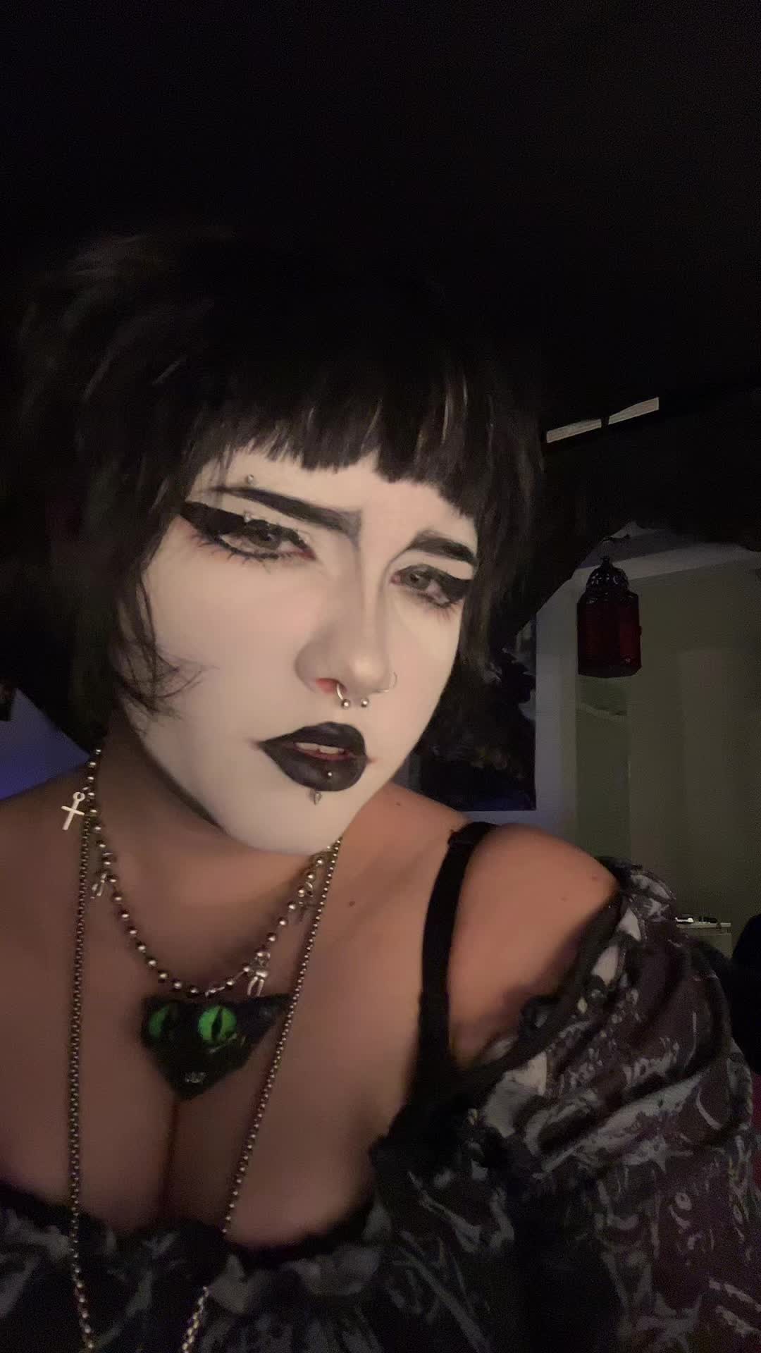 @Mary Francene 🕷️🪲