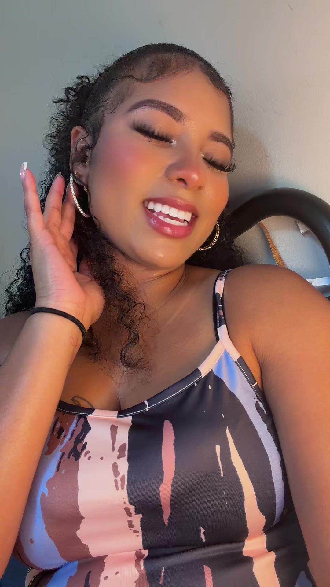 @Angela