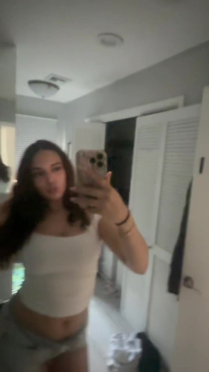 @miaalmanzarr