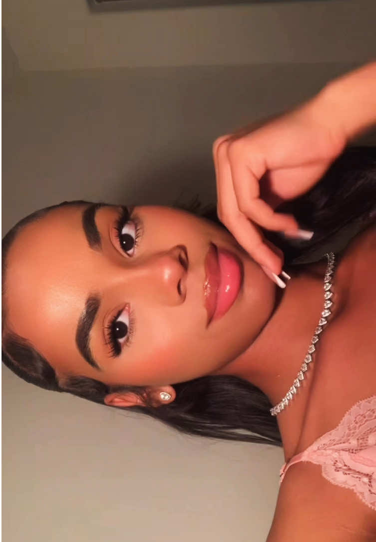 @Sienna Jhené