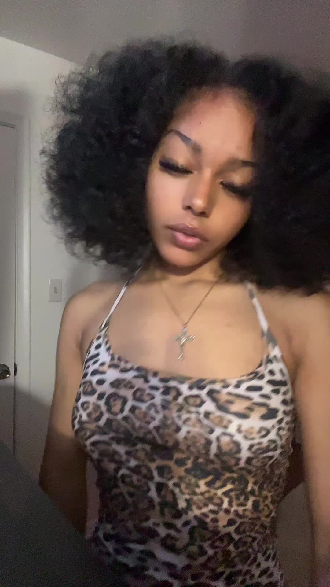 @uneedrayy