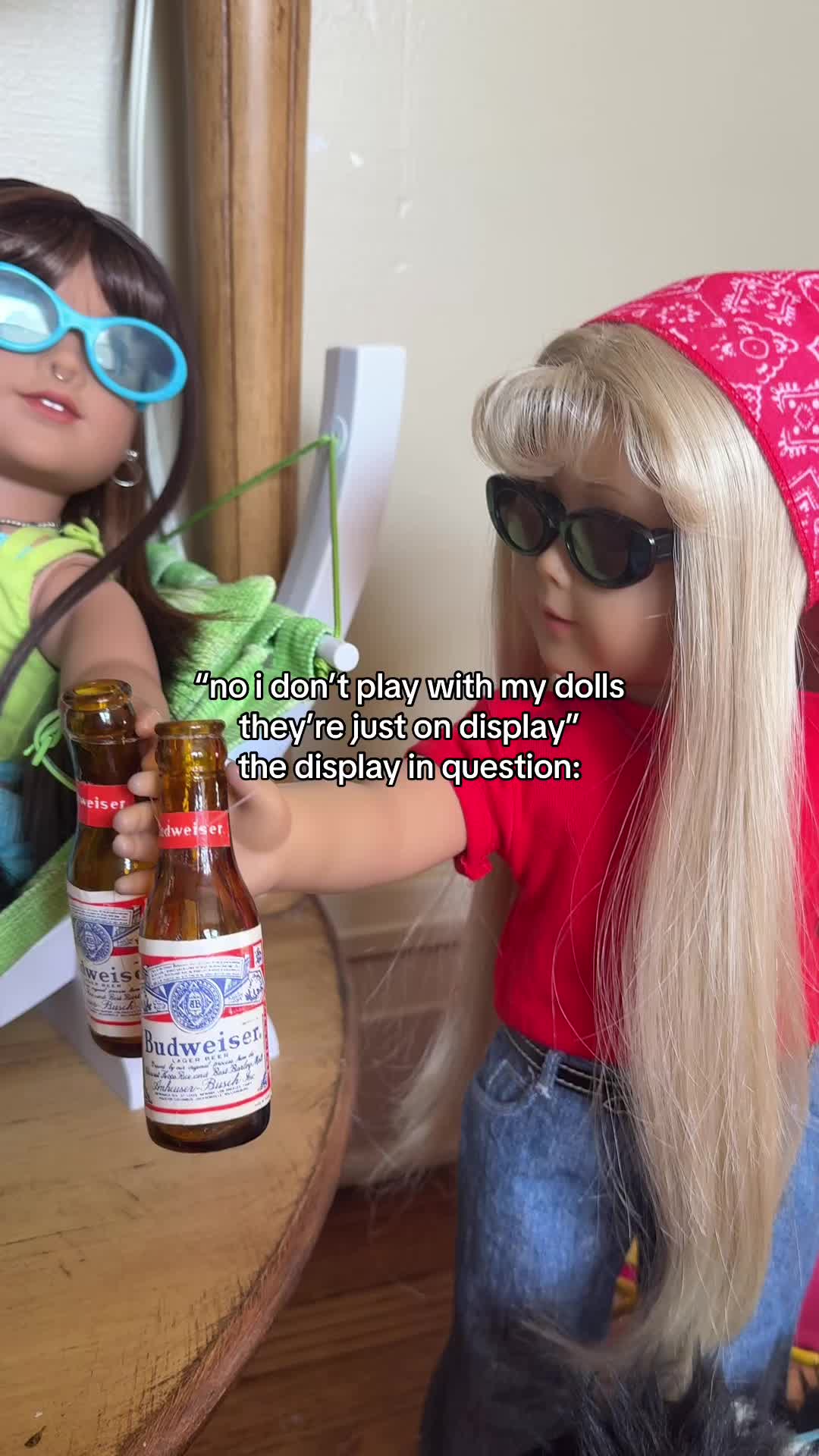 @annacollects