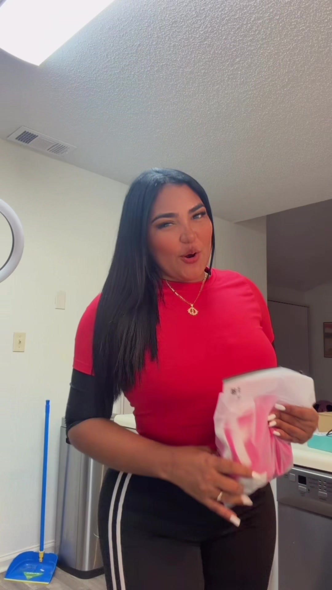 @Kelly Jhoana🧜♀️🍂🌸