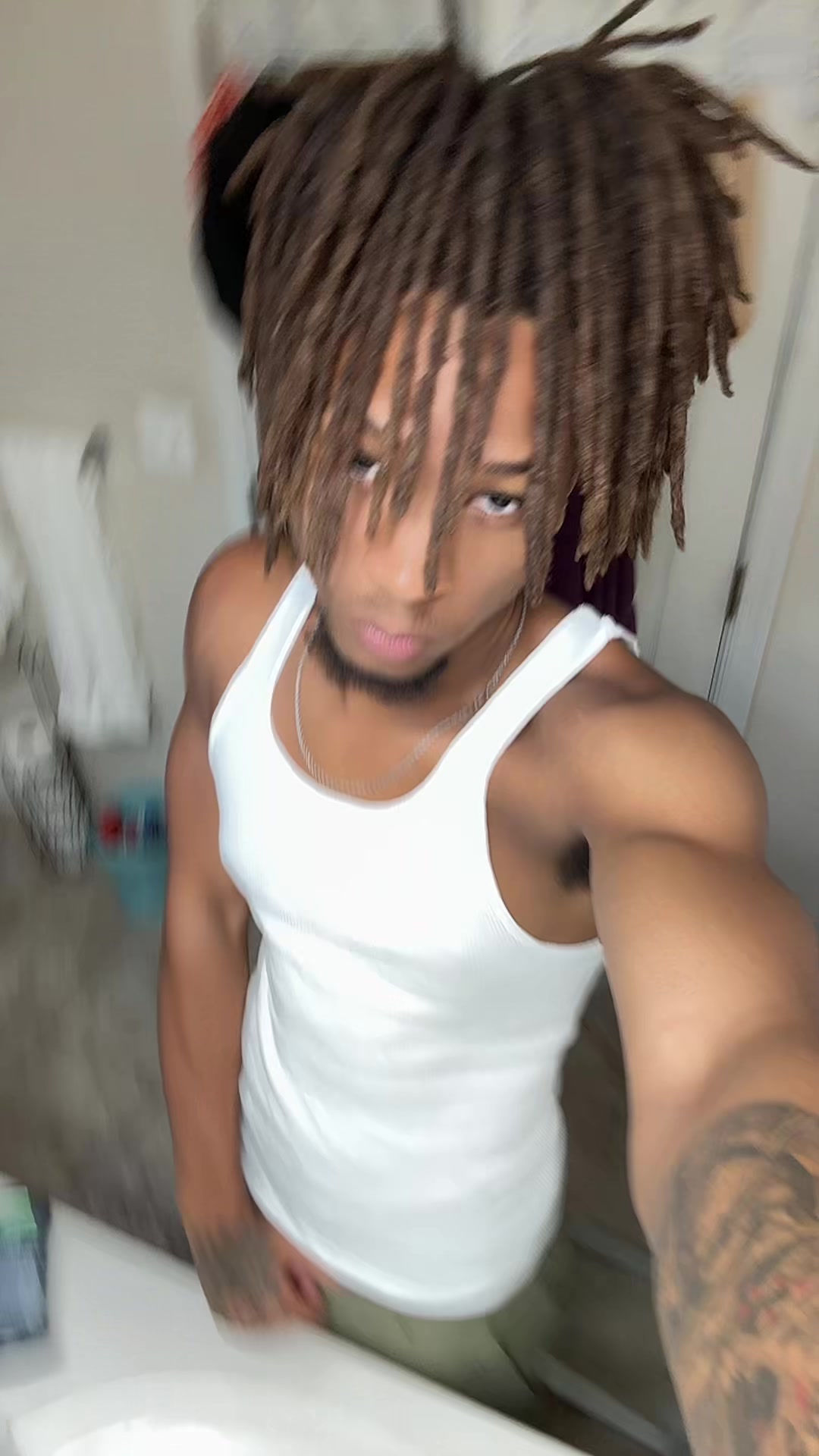 @str8fetti