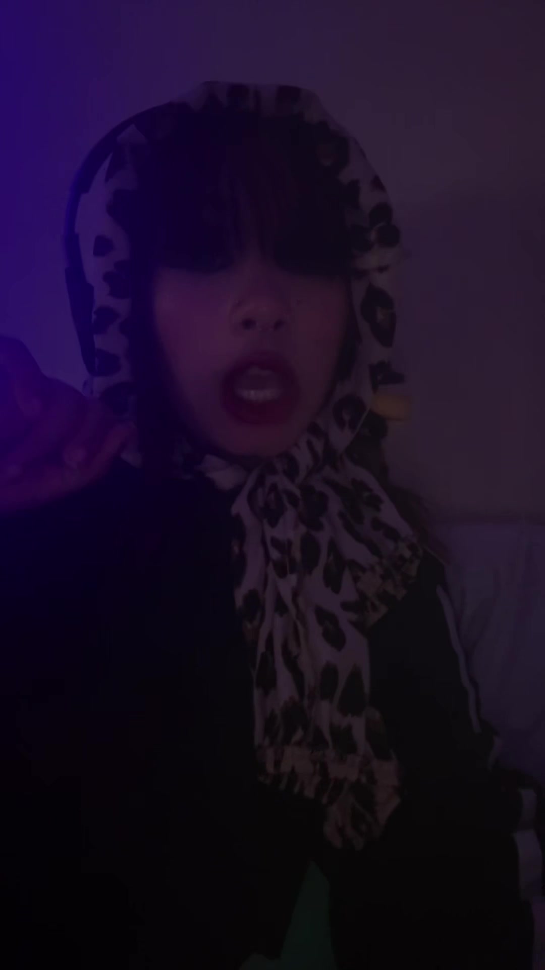@hoodsprinc3ss
