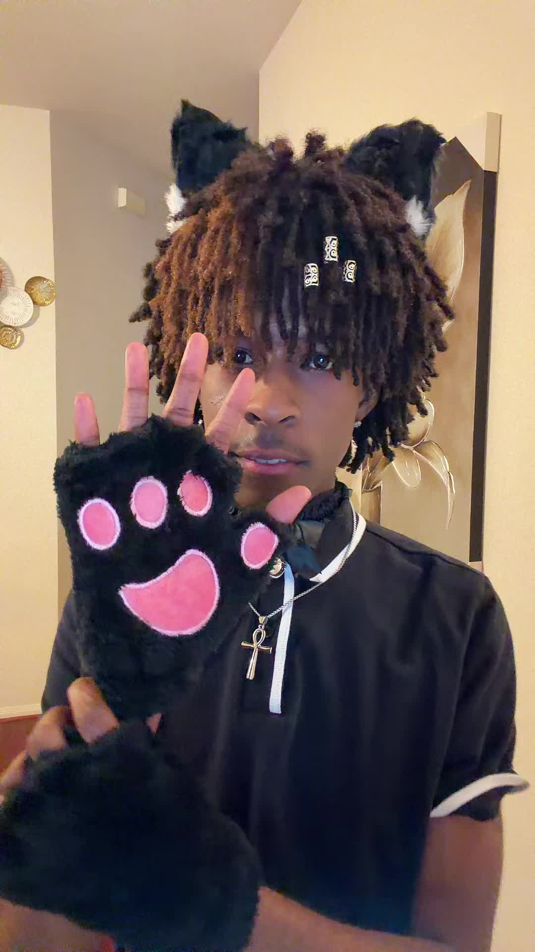 @Itspeanvt
