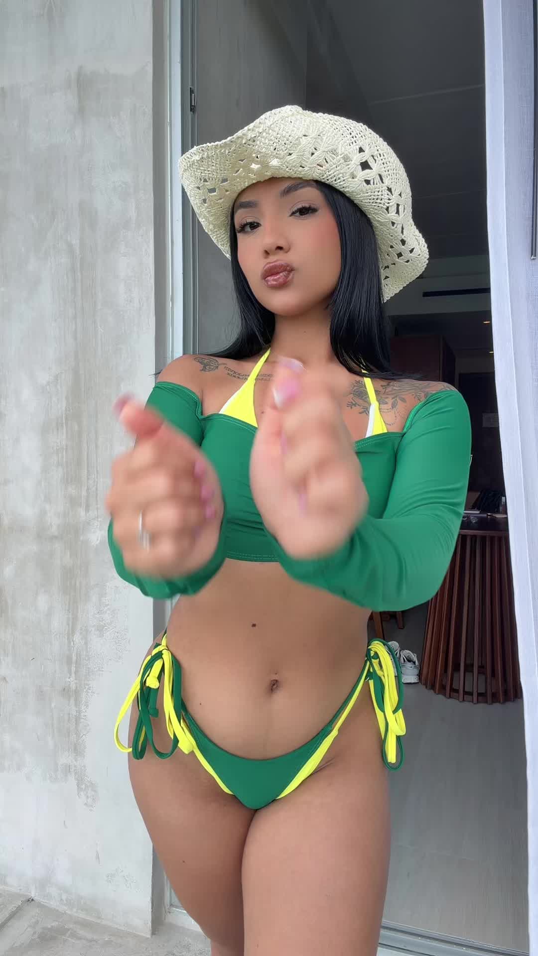 @andrea g.