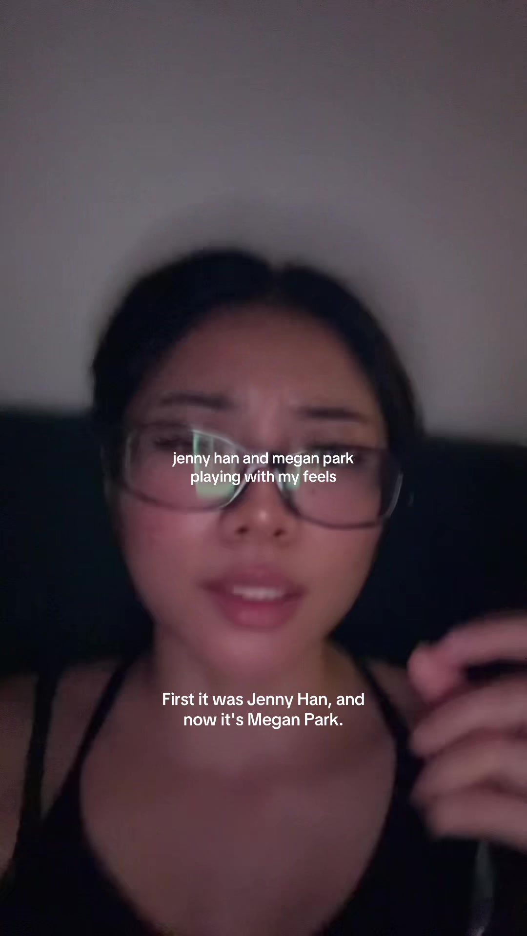 @???