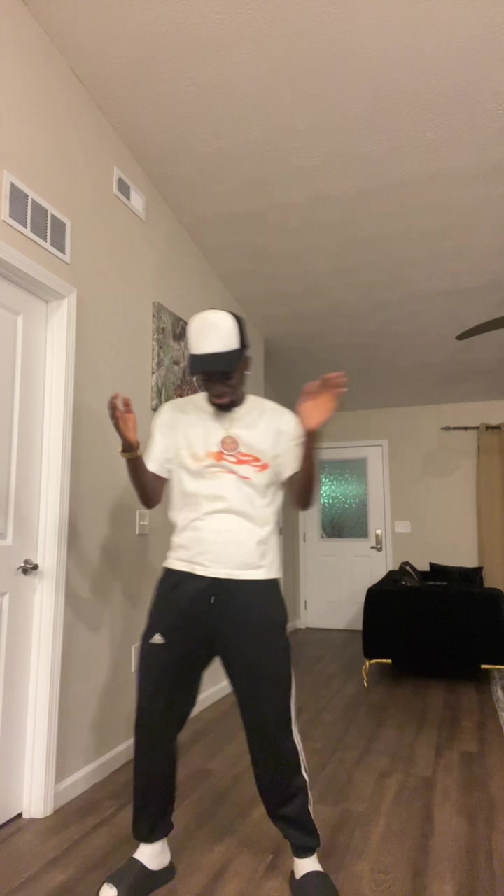 @joshua_Olenga
