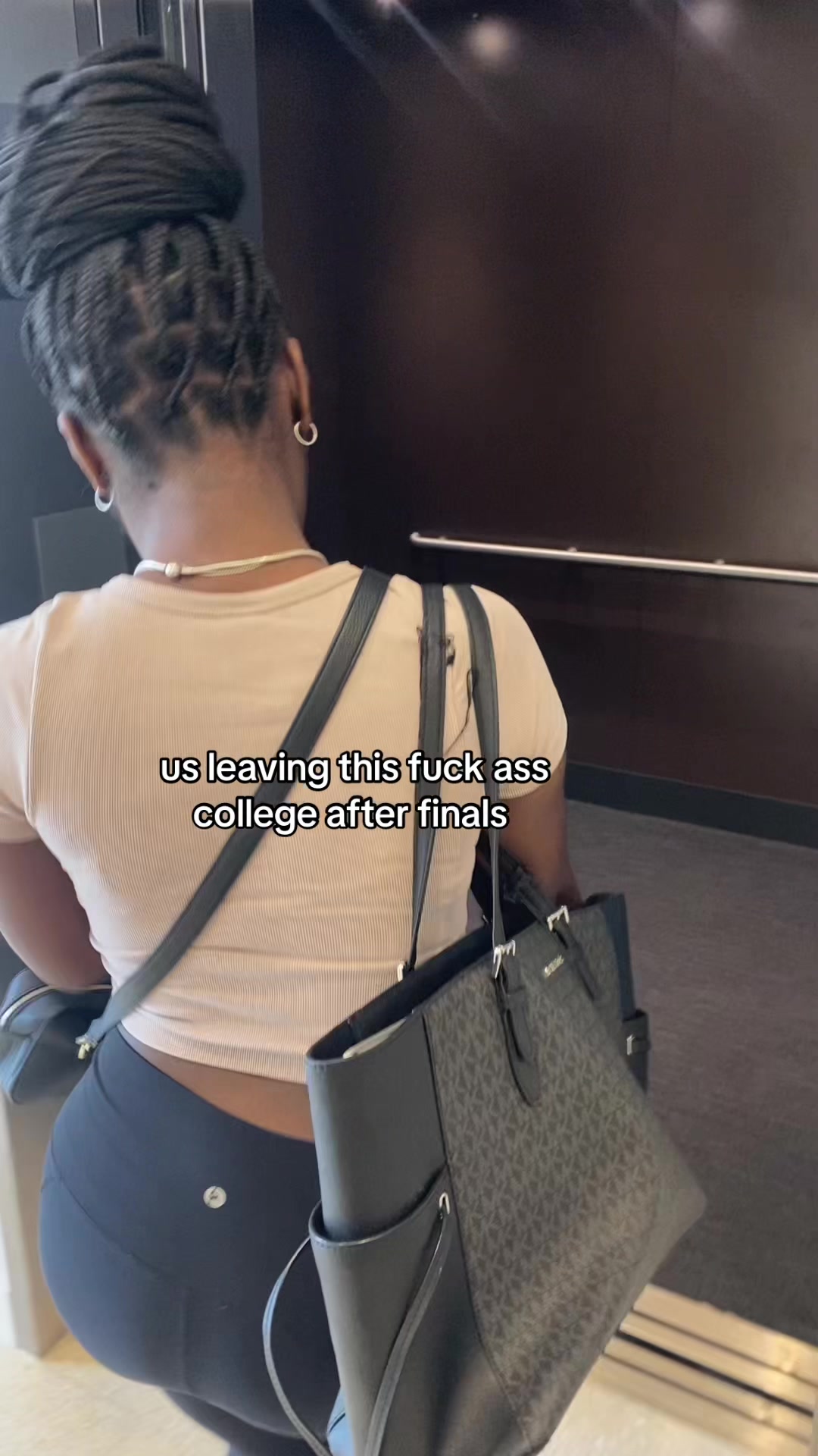 @shaniya🚩