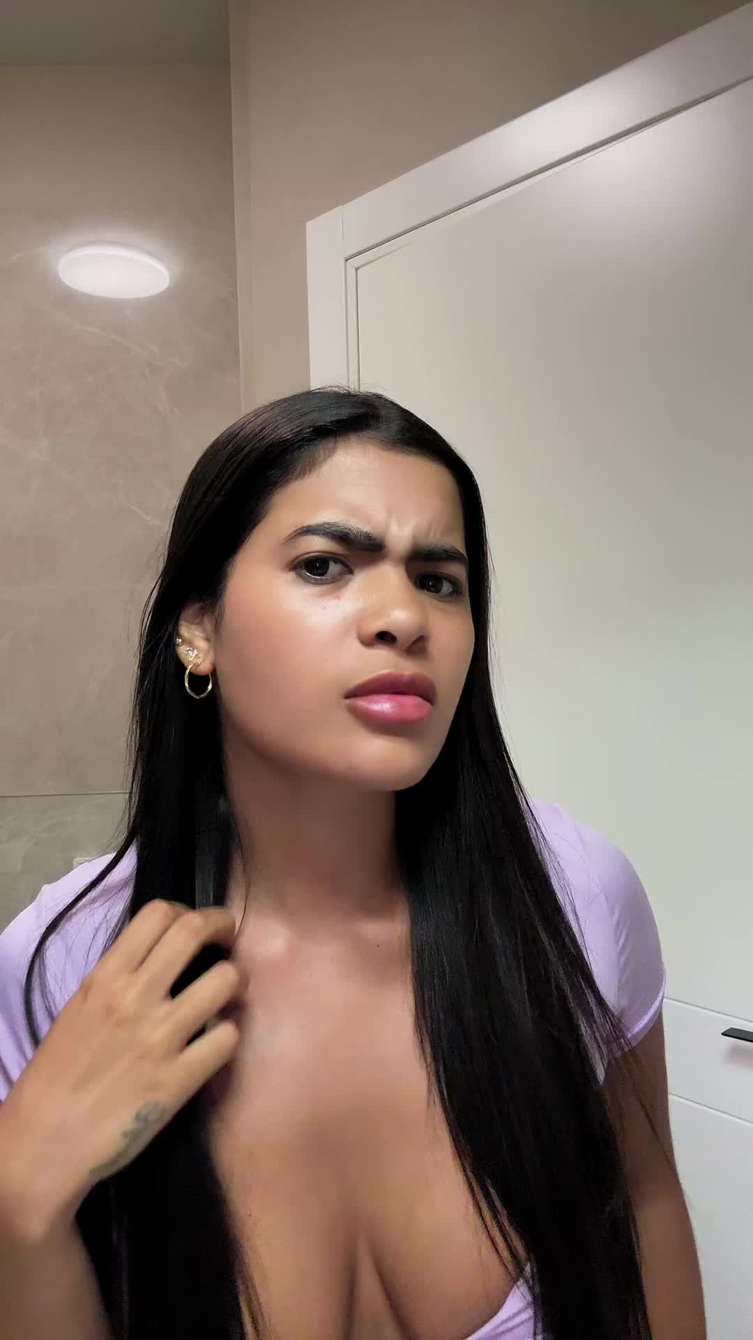 @varelamarie