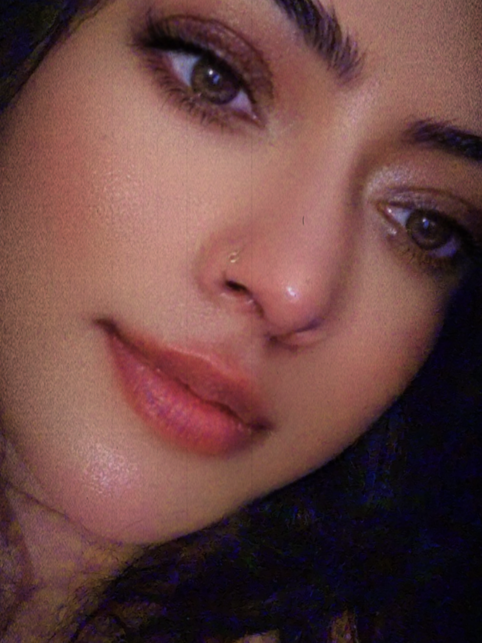 @haniya khan