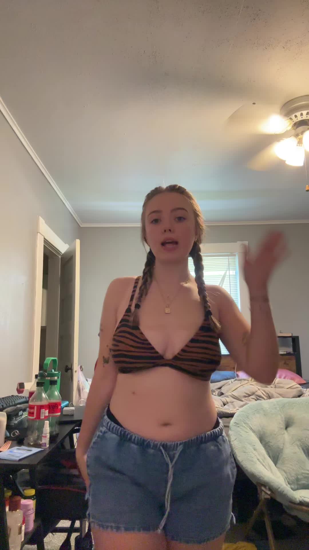 @Hailee :)