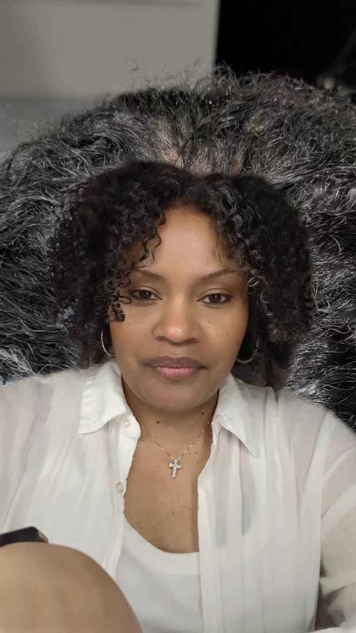 @Nolyenapturallyme is on YTube