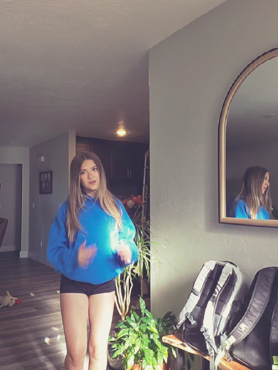 @𝒞𝒶𝓎𝒹𝑒𝑒🌼