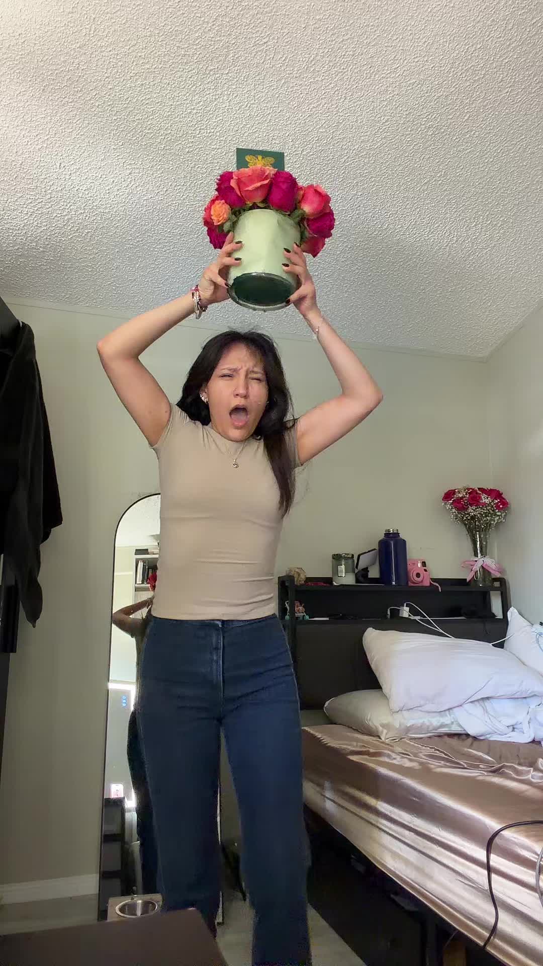 @indiyazrm