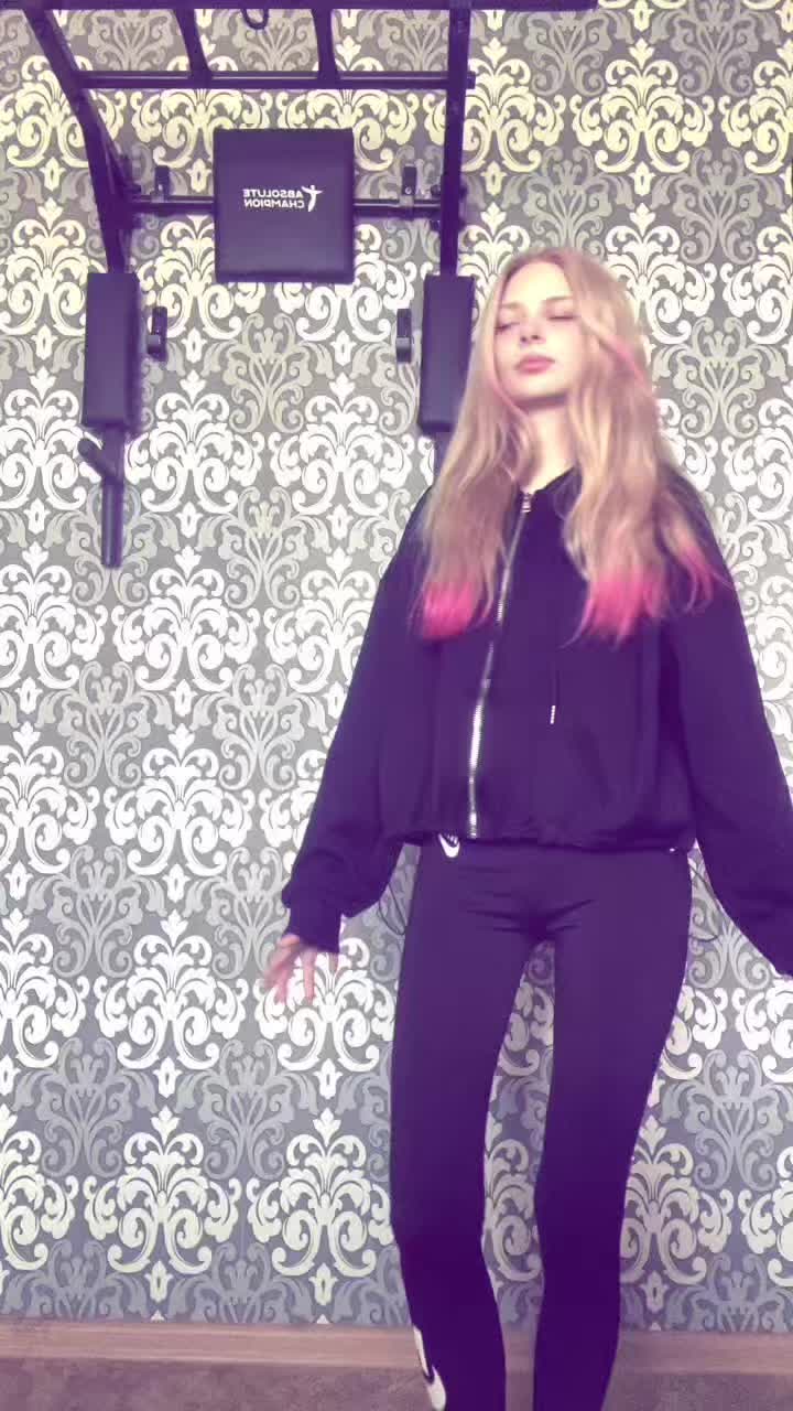 @Милк Шейк🥰