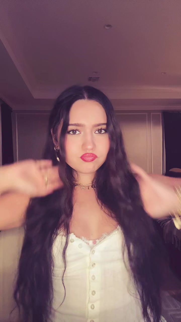 @lexiimoreland