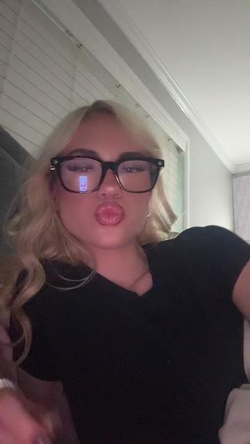 @bella