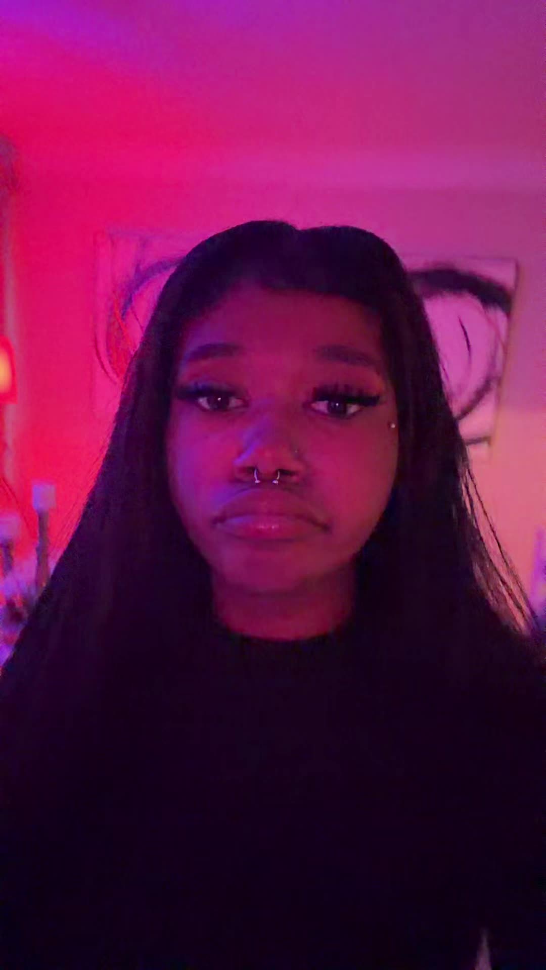 @nicolee