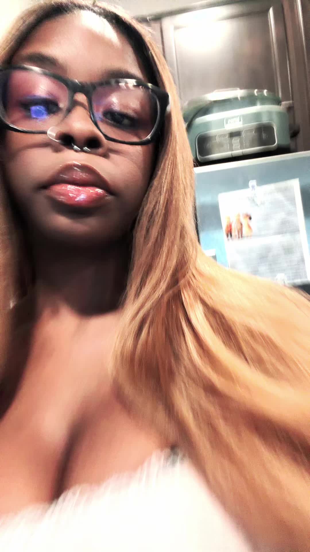 @urmomsbushy