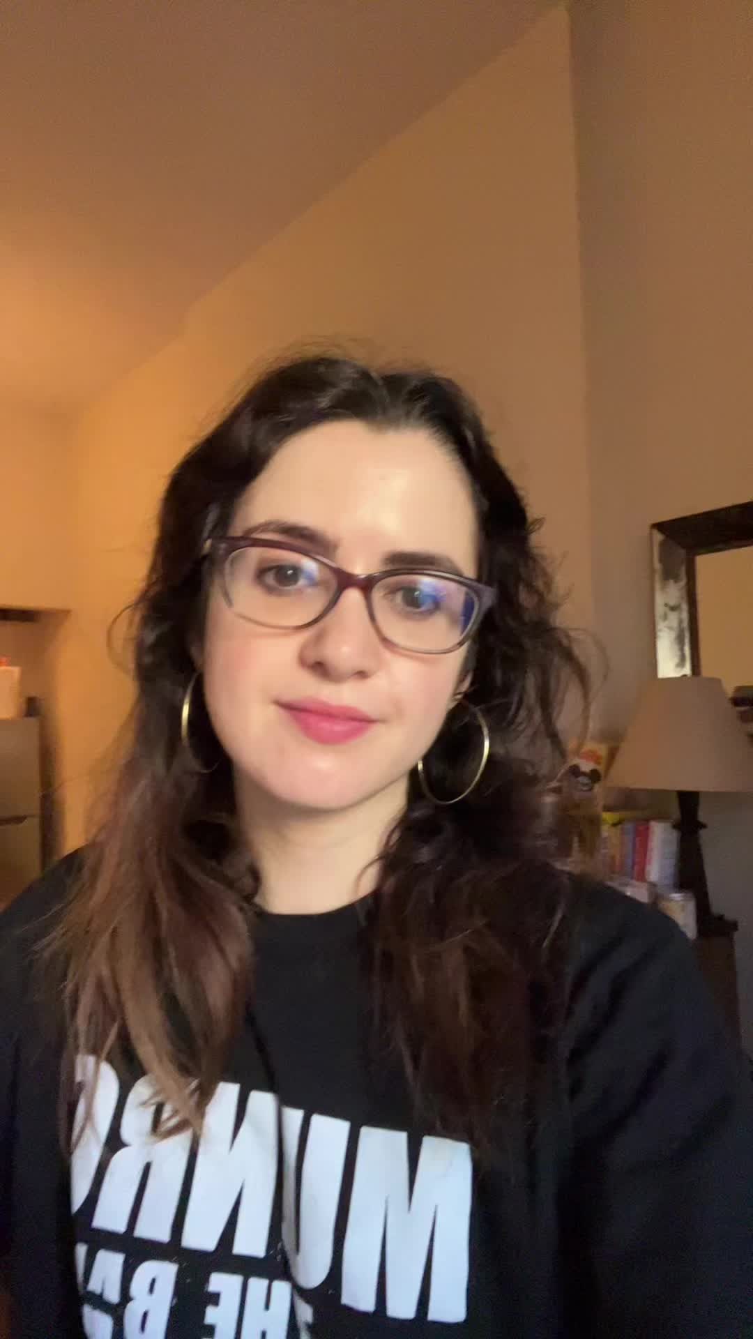 @lauramarano