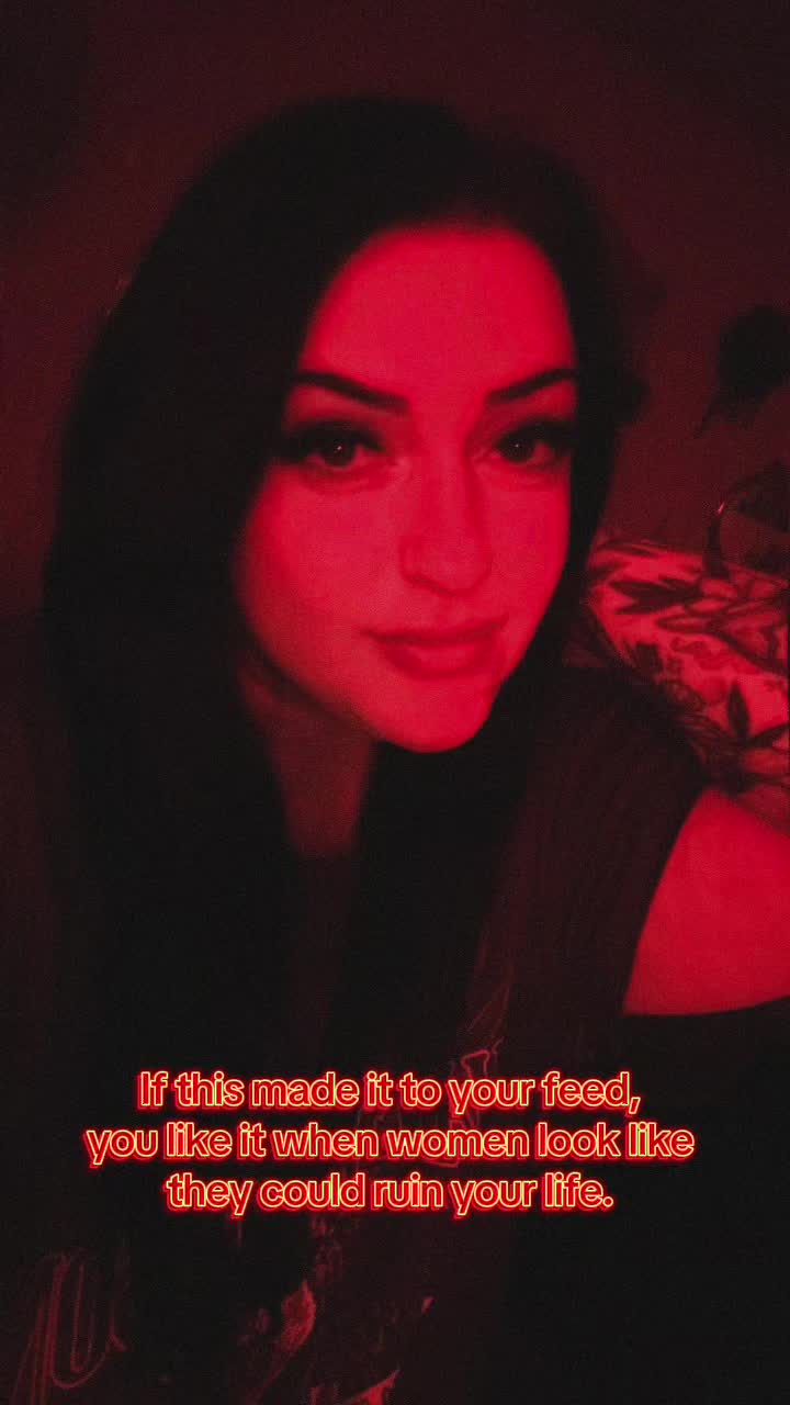 @Gothicccccc