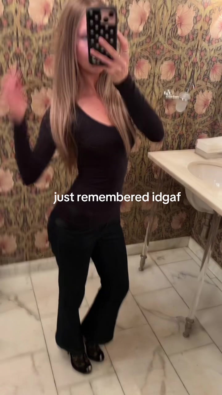 @averymm