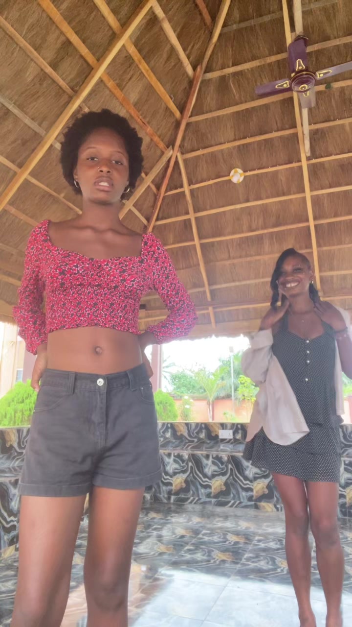 @️5&rsquo;8 sexy ALPHA FEMALE 🙂&zwj;↕️