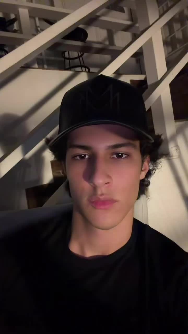 @marcushullaster