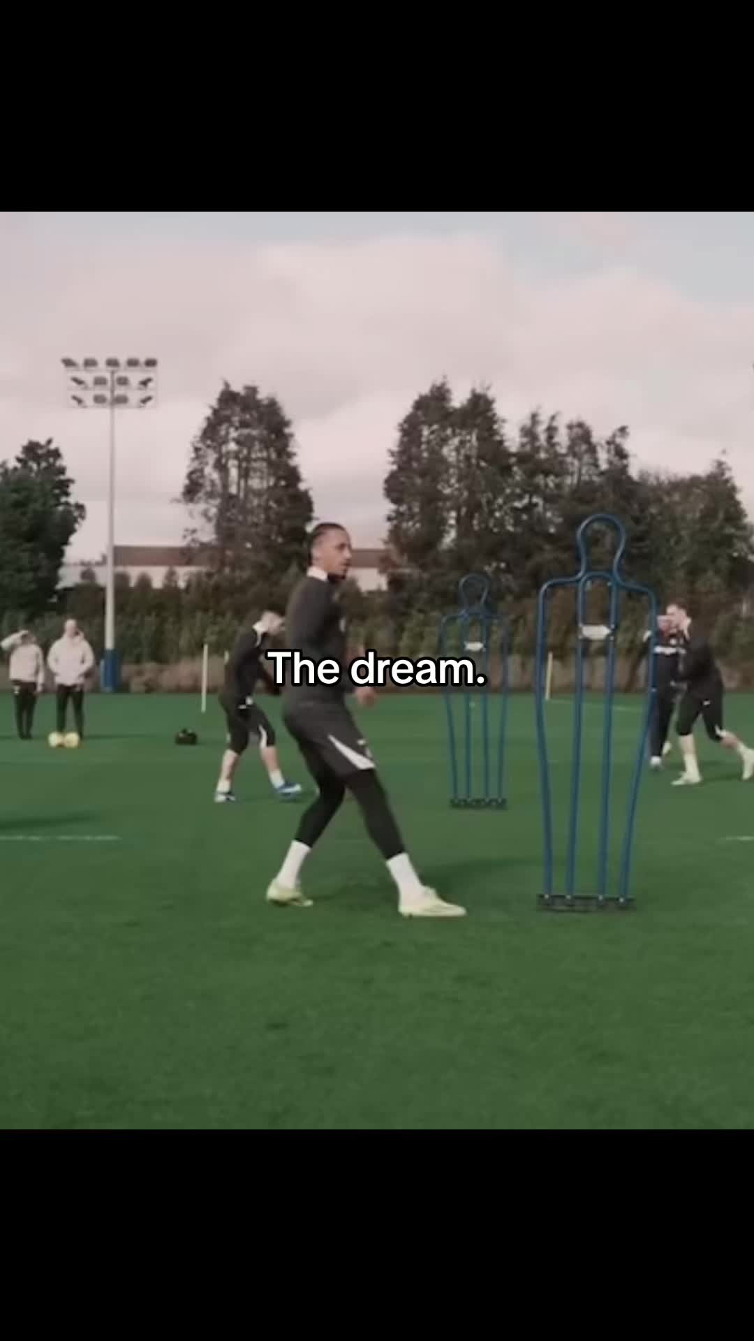 @Footballers Dream