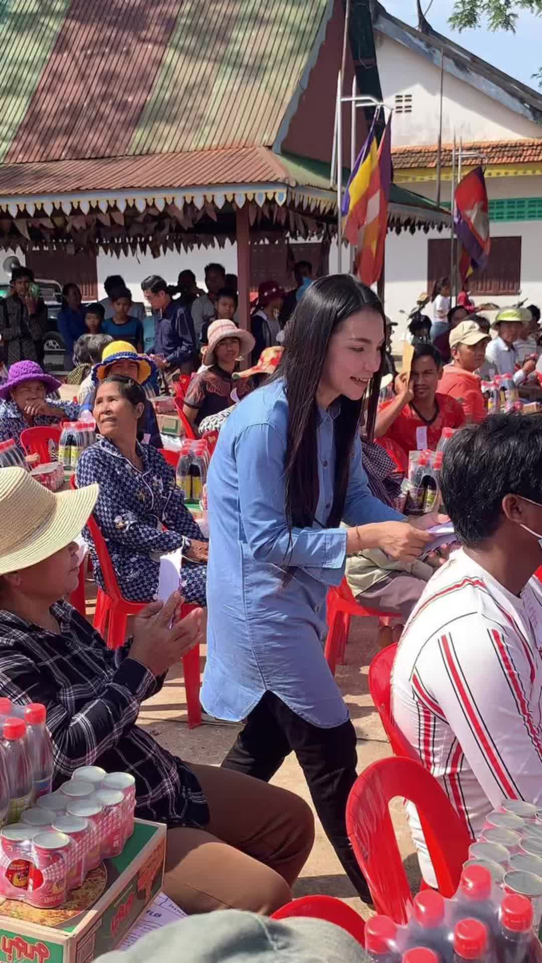 @ហាងពេជ្រ គ្រឿងសម្អាង